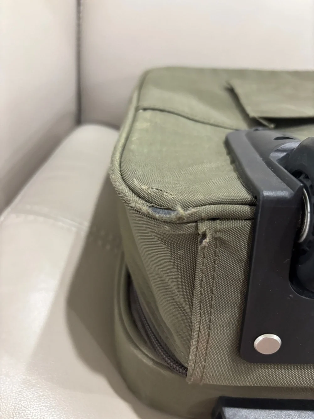 baggalini 4-Wheel Rolling Tote